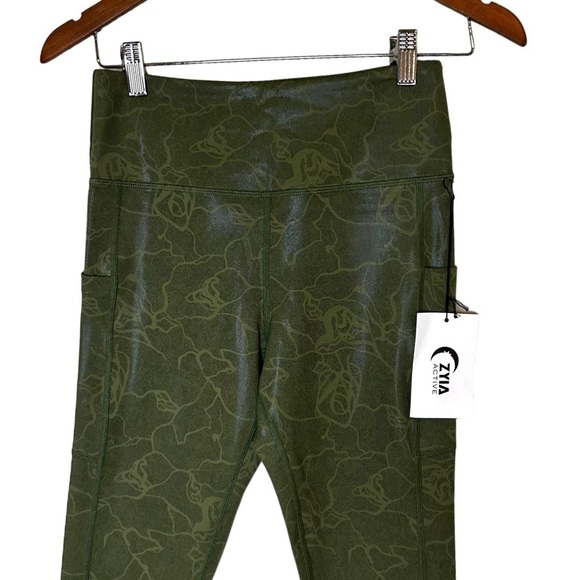 ZYIA Active Olive Mase Light N Tight High Rise 7/8 Leggings - Picture 4 of 12